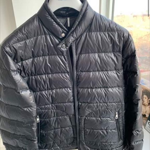 Like new Moncler acorus puffer